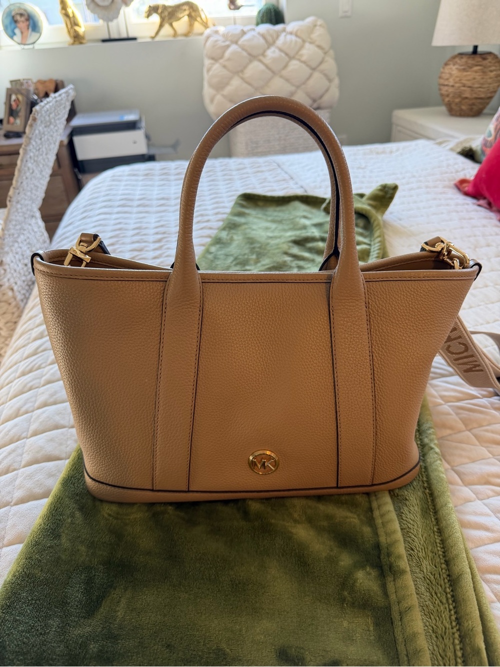 Michael Kors  purse